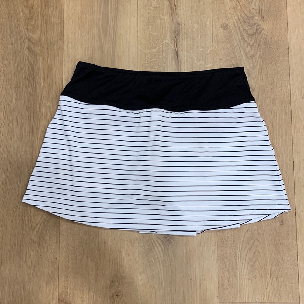 BOLLE Tennis Skirt White & Black Sz Large